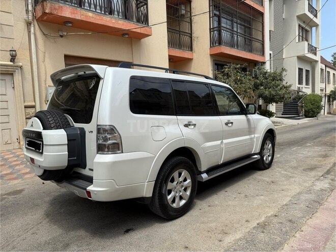 Mitsubishi Pajero 2013, 239,000 km - 3.5 л - Bakı