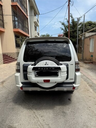 Mitsubishi Pajero 2013, 239,000 km - 3.5 л - Bakı