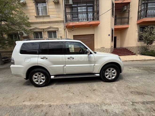 Mitsubishi Pajero 2013, 239,000 km - 3.5 л - Bakı