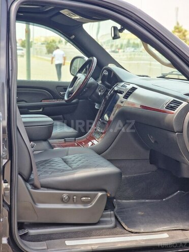 Cadillac Escalade 2008, 248,000 km - 6.2 l - Goranboy