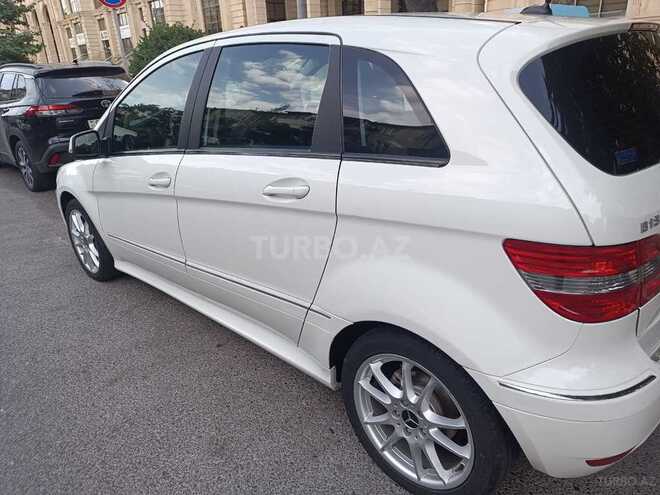 Mercedes B 180 2010, 17,915 km - 1.7 l - Bakı