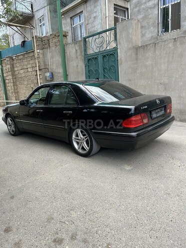 Mercedes E 240 1997, 240,000 km - 2.4 l - Bakı