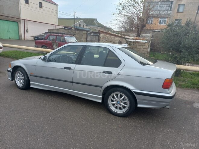 BMW 318 1997, 339,000 km - 1.8 l - Bakı