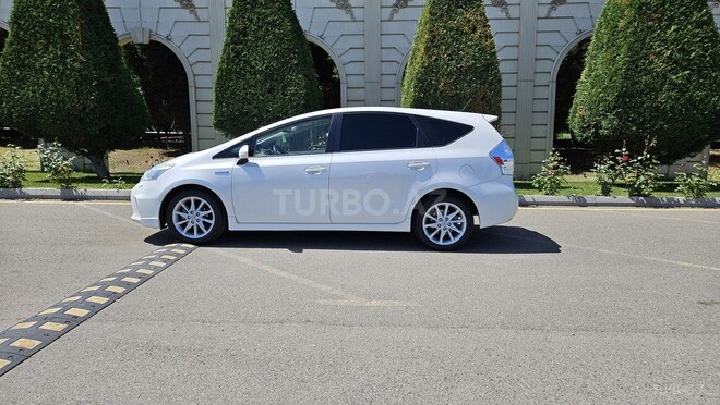 Toyota Prius V 2012, 165,000 km - 1.8 л - Gəncə