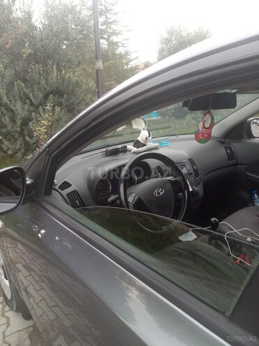 Hyundai i30 2009, 320,000 km - 1.4 l - Bakı