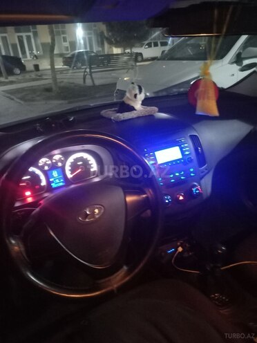 Hyundai i30 2009, 320,000 km - 1.4 l - Bakı