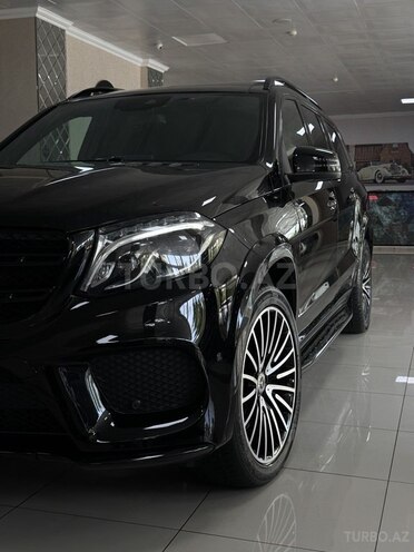 Mercedes GLS 400 4MATIC 2018, 185,000 km - 3.0 l - Bakı