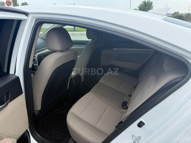 Hyundai Elantra 2019, 109,435 km - 2.0 l - Bakı
