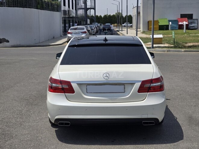 Mercedes E 350 2011, 225,800 km - 3.5 л - Ağcabədi