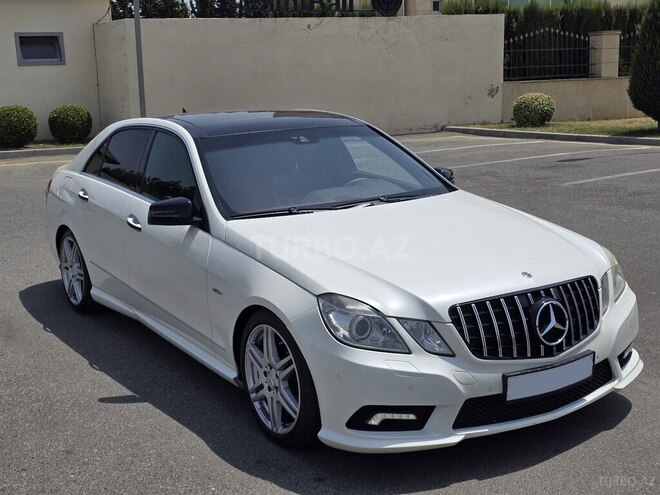 Mercedes E 350 2011, 225,800 km - 3.5 л - Ağcabədi