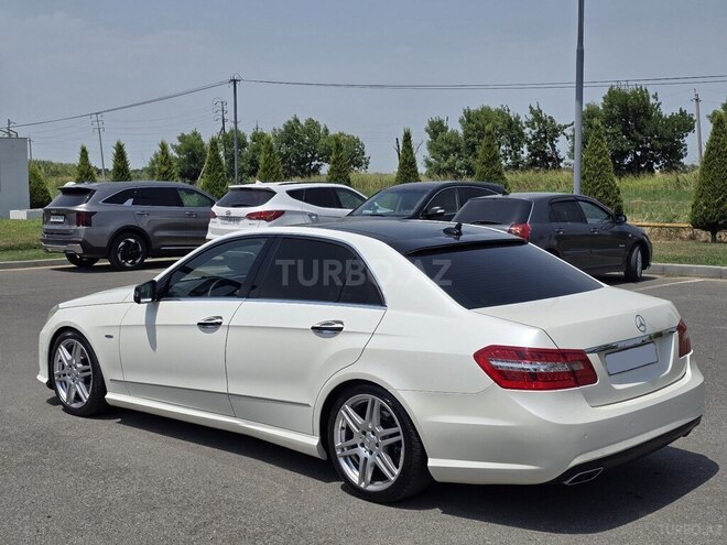 Mercedes E 350 2011, 225,800 km - 3.5 л - Ağcabədi