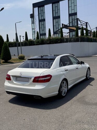 Mercedes E 350 2011, 225,800 km - 3.5 л - Ağcabədi