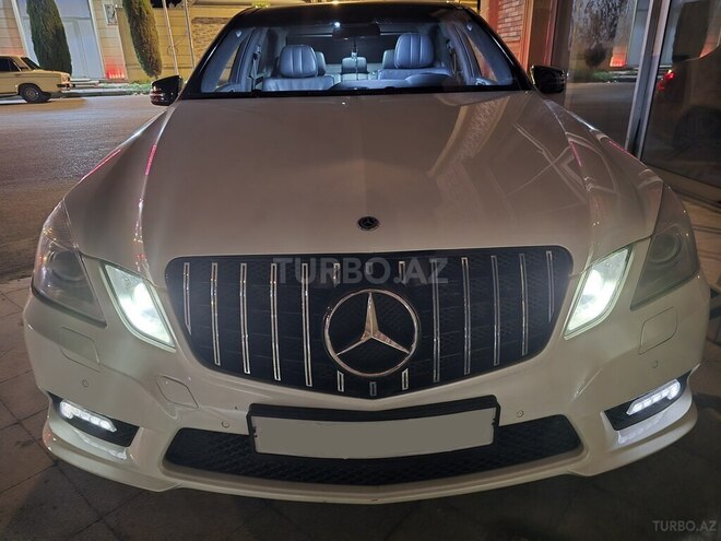Mercedes E 350 2011, 225,800 km - 3.5 л - Ağcabədi
