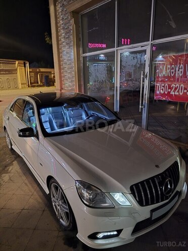 Mercedes E 350 2011, 225,800 km - 3.5 л - Ağcabədi