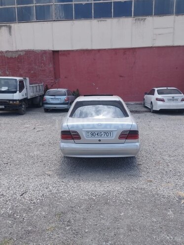 Mercedes E 320 2000, 437,000 km - 3.2 l - Bakı