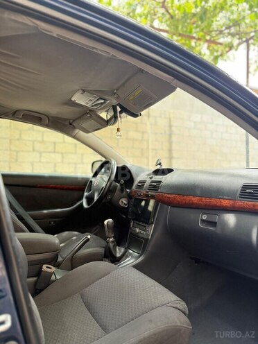 Toyota Avensis 2005, 475,000 km - 2.0 л - Bakı