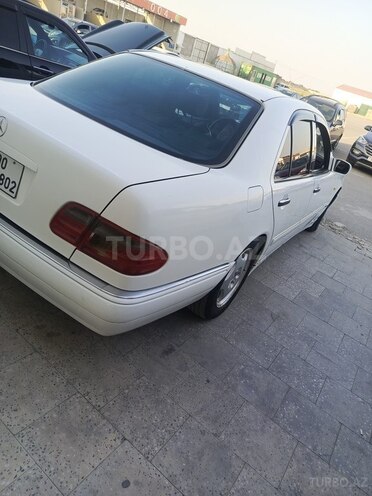 Mercedes E 320 1998, 432,504 km - 3.2 l - Bakı