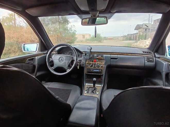 Mercedes E 230 1997, 235,000 km - 2.3 l - Hacıqabul
