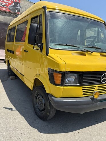 Mercedes 208 D 1993, 230,000 km - 2.3 l - Bakı