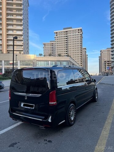 Mercedes V 220 2014, 300,000 km - 2.1 l - Bakı