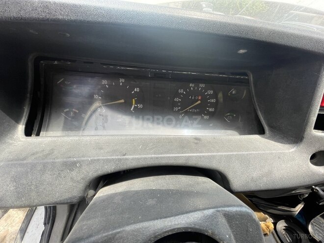 GAZ 32212 2002, 134,000 km - 2.4 l - Bakı
