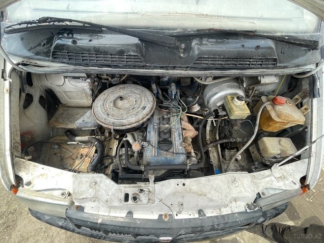 GAZ 32212 2002, 134,000 km - 2.4 l - Bakı