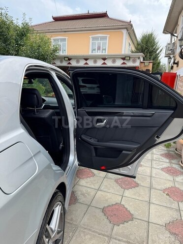 Mercedes E 250 2009, 314,240 km - 2.1 l - Masallı