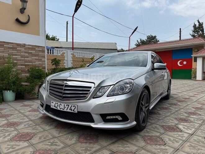 Mercedes E 250 2009, 314,240 km - 2.1 l - Masallı