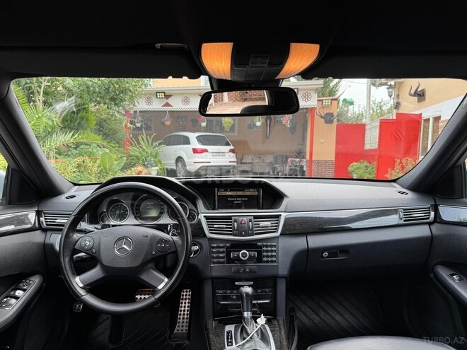 Mercedes E 250 2009, 314,240 km - 2.1 l - Masallı