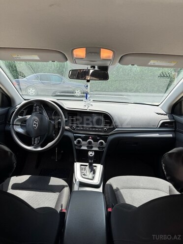 Hyundai Elantra 2019, 133,807 km - 2.0 л - Şəmkir
