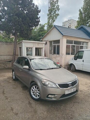 Kia Ceed 2010, 269,500 km - 1.6 л - Bakı