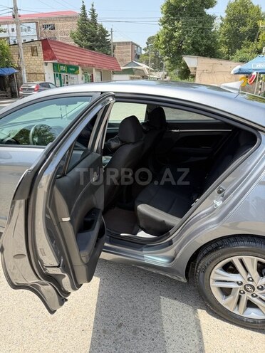Hyundai Elantra 2019, 133,807 km - 2.0 л - Şəmkir