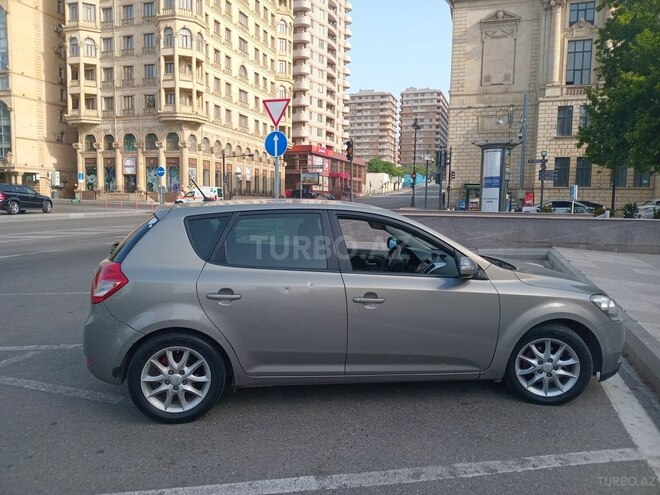Kia Ceed 2010, 269,500 km - 1.6 л - Bakı