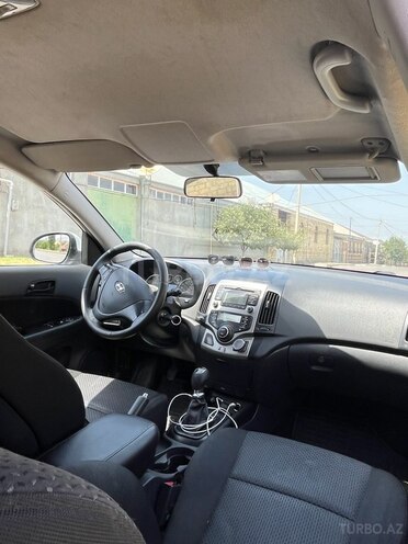 Hyundai i30 2011, 299,230 km - 1.4 л - Gəncə