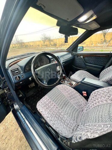 Mercedes C 180 1995, 495,000 km - 1.8 l - Salyan