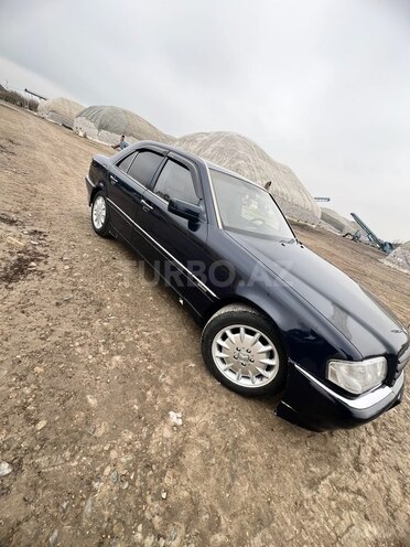 Mercedes C 180 1995, 495,000 km - 1.8 l - Salyan