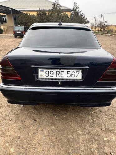 Mercedes C 180 1995, 495,000 km - 1.8 l - Salyan