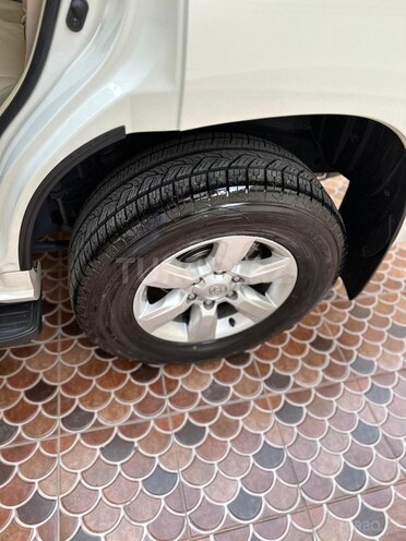Toyota Land Cruiser Prado 2013, 138,500 km - 2.7 l - Bakı