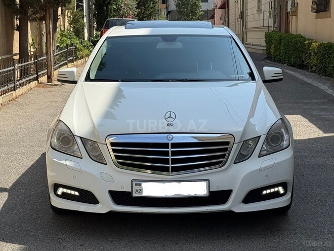 Mercedes E 220-2