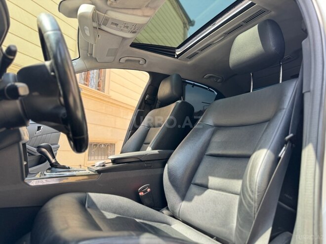 Mercedes E 220-14