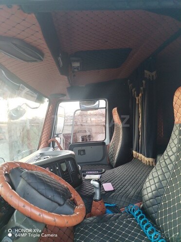 HOWO Sinotruk 2010, 200 km - 9.7 l - Bakı