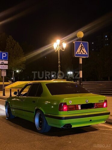 BMW 525 1994, 352,000 km - 2.5 l - Bakı