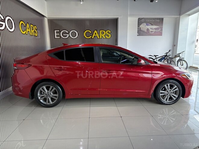 Hyundai Elantra-6