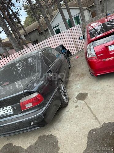 BMW 530 2001, 220,000 km - 3.0 l - Bakı