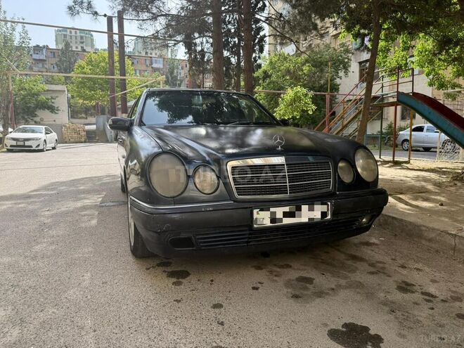 Mercedes E 230 1995, 450,000 km - 2.3 l - Bakı
