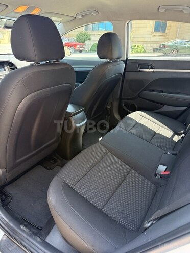 Hyundai Elantra 2019, 128,104 km - 2.0 l - Bakı