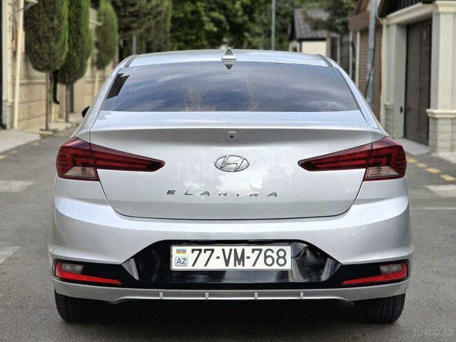 Hyundai Elantra 2018, 64,000 km - 2.0 l - Bakı