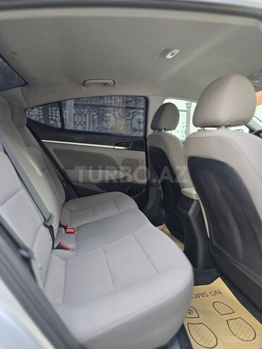 Hyundai Elantra 2018, 64,000 km - 2.0 l - Bakı