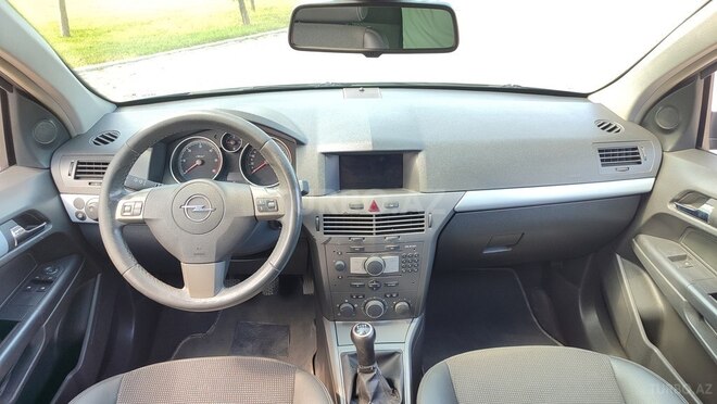 Opel Astra 2006, 320,370 km - 1.3 l - Bakı