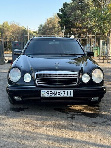Mercedes E 240 1997, 194,000 km - 2.4 l - Bakı